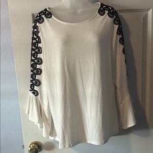 Elegant Off White Top with Black Lace Accents